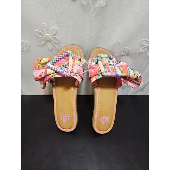 GB girls Shoes - GB Girls 5M Flat Sandals NWT Mixed Fruit Boho Summer Vacation Resort Wear Buckle